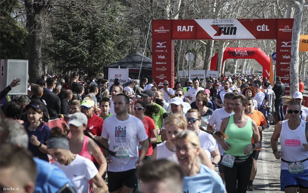 Dombóvári női győztes a balatonfüredi maratonon